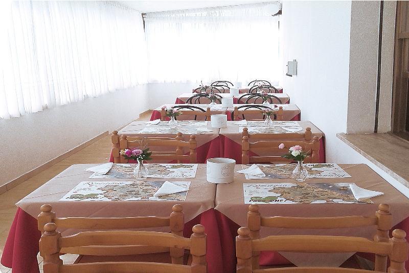 Hotel Lagomaggio リミニ エクステリア 写真